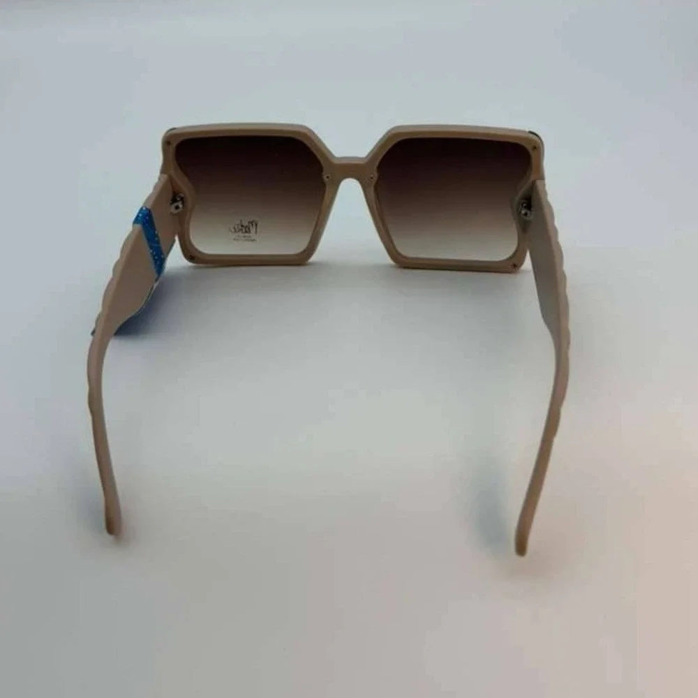 Mackie by Bob Mackie OversizedSquare Sunglasses Beige Gradient Lens UVProtection